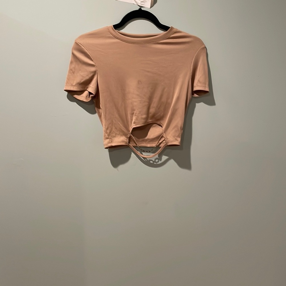 cropped light brown t-shirt